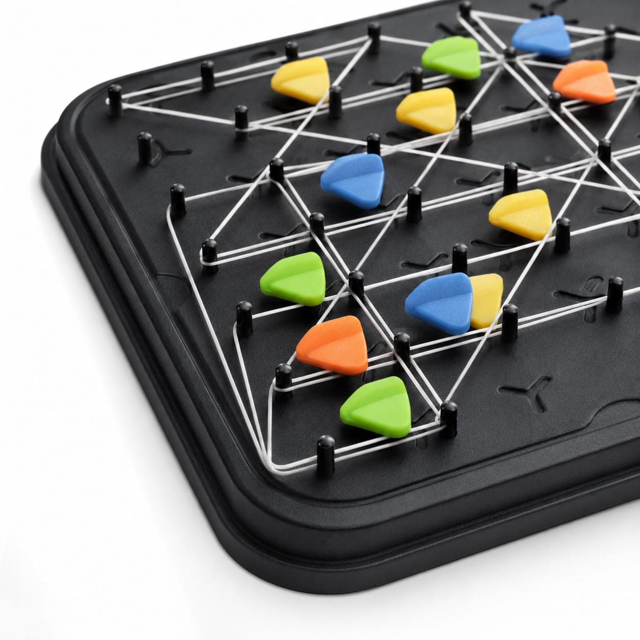 Jeu de Stratégie des Triangles avec Élastiques – 2 à 4 Joueurs